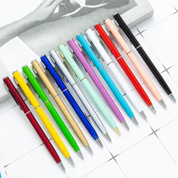 1 брой канцеларски материали, ученически пособия Патентована Въртяща се химикалка химикалка, Красиви Метални химикалки