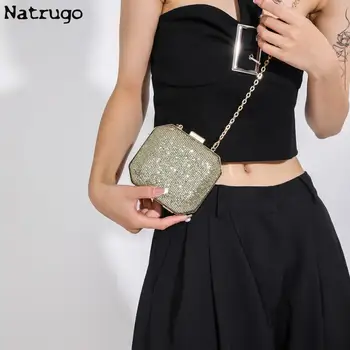 Дамски мини-вечерна дамска чанта, модерна чанта през рамо в ретро стил с кристали, Дамски чанта през рамо с веригата на Златния Сивера черен цвят